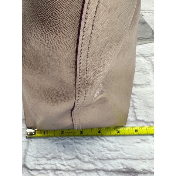 Bath & Body Works VIP Pink Rose Gold Metallic Shimmer Zippered Tote Faux Leather - Picture 10 of 13